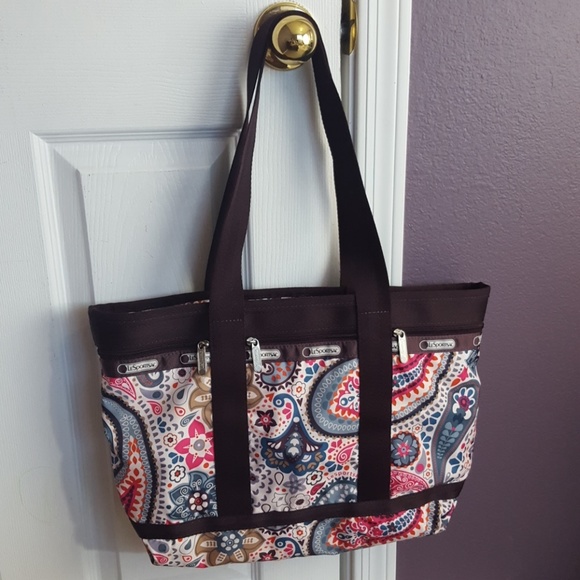 Lesportsac Handbags - LeSportSac tote